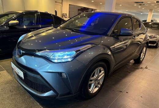 Toyota HYBRID 1.8I 98PK NAVI  CAMERA KEY LESS START