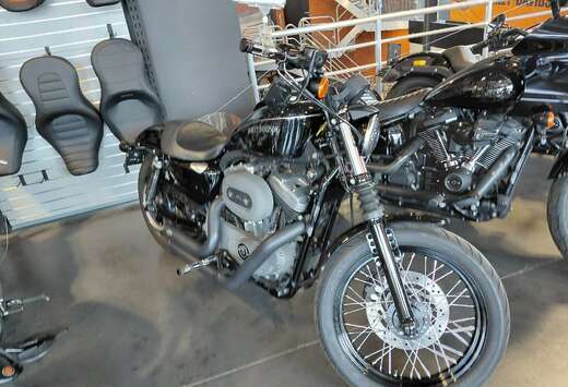 XL1200N Nightster.