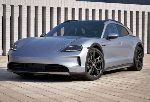 Porsche 4 CT FACELIFT BATT+/PANO/AIR/21\
