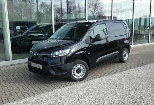 Toyota 1.5D 102pk +Trekhaak +Cargo pack +Schuifdeur