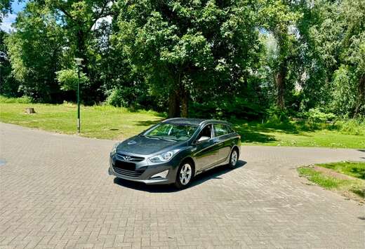 Hyundai i40 SW 1.7 CRDi Premium ISG