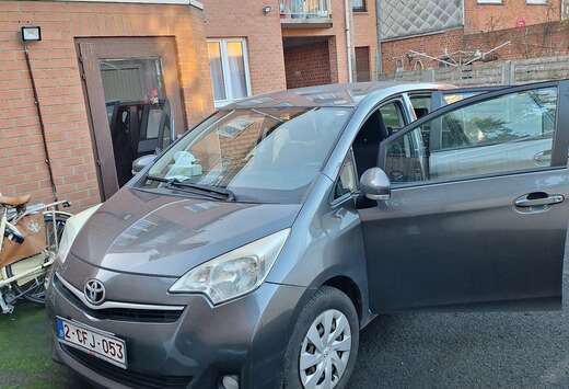 Toyota Verso S 1.33 VVT-i Cool