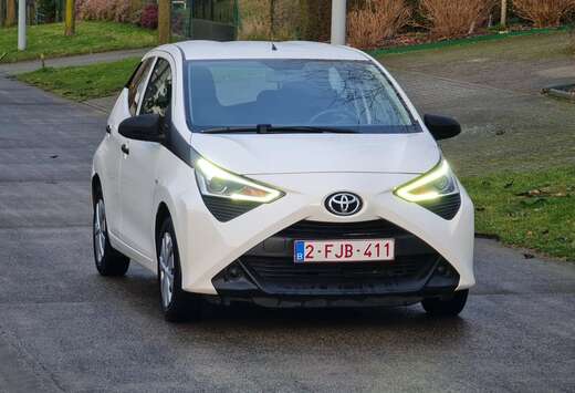 Toyota 1.0  AC  Cruise Control  Bluetooth