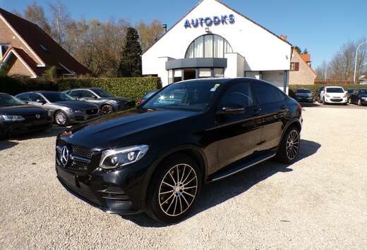 Mercedes-Benz Coupé 4-Matic AMG PACK