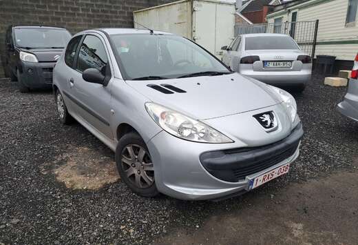 Peugeot 206+ 1.1i GARANTIE 1AN