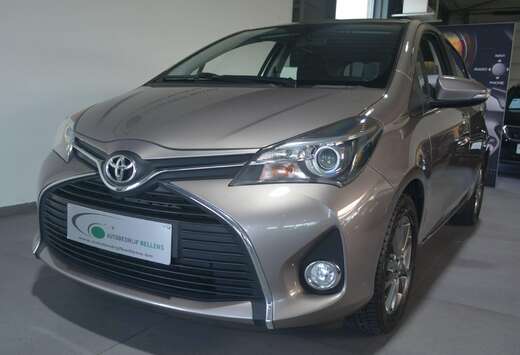 Toyota 1.3 L BENZ. / NAVI + CAMER / CRUISE CONTROL /  ...