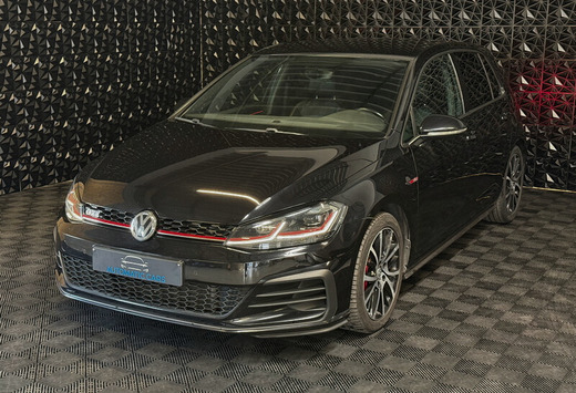 Volkswagen Golf 2.0 TSI Performance DSG