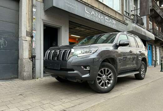 Toyota Landcruiser 2.8D-4D Premium A/T