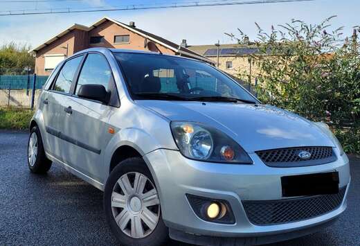 Ford Ford fiesta  Prête à immatriculé 1.3 essences