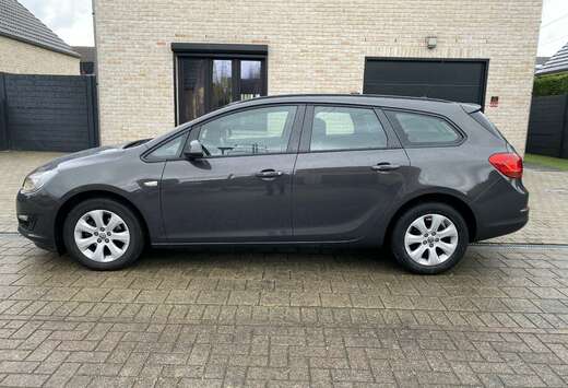 Opel Sports Tourer 1.4i Essentia (Fleet)