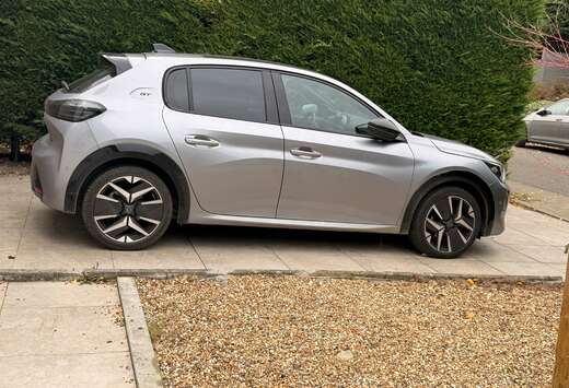 Peugeot 208 1.2 PureTech GT (EU6.4)