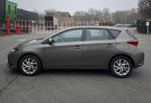 Toyota Auris HEV 1.8i HSD Comfort