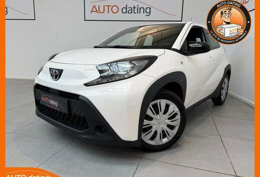 Toyota 1.0 - X-Play - Sièges chauffants - Caméra re ...