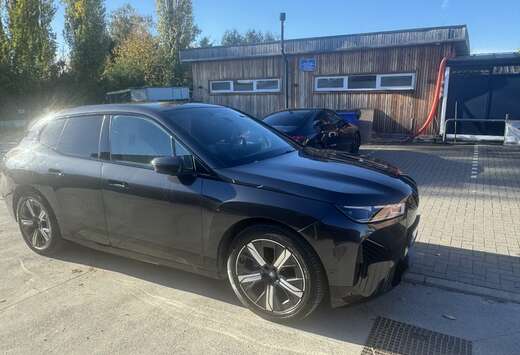 BMW iX 111.5 kWh xDrive50