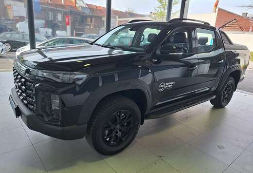 2.0D 8AT 4WD LUXURY * LEDEREN ZETELS * INDUCTIELA