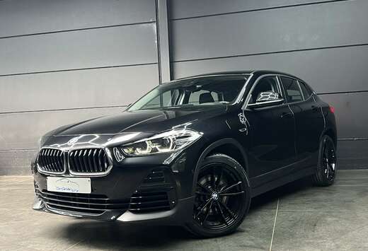 BMW xDrive25e Hybrid / Head up / LED / Camera