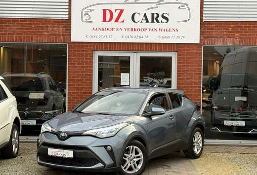 Toyota HYBRID 1.8I 98PK NAVI  CAMERA  APPLE CARPLAY