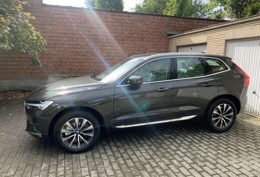 Volvo Inscription B4 Mild Hibrid, Essence, Pine Grey