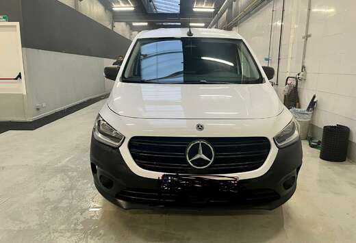 Mercedes-Benz 1.5 CDI 110 A1 Base Aut. Eco S/S (EU6d)