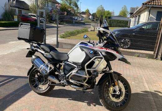 BMW Light white/Racing bleu metalic/racing