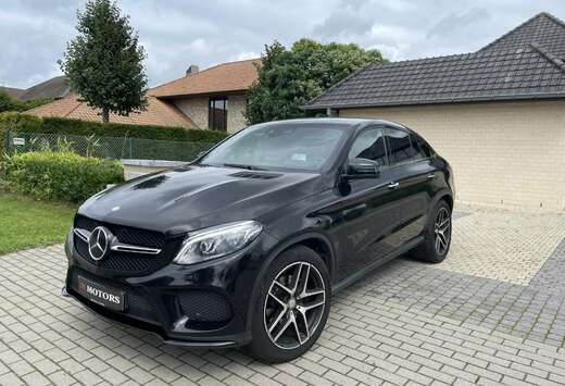 Mercedes-Benz Coupe **4-Matic**AMG PACK**Keylessgo