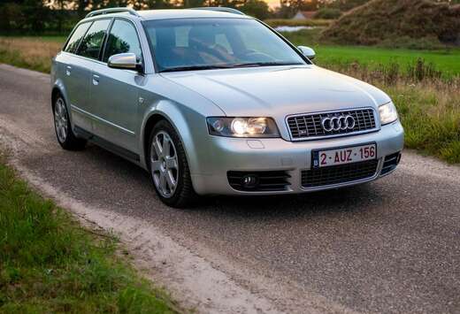 Audi S4 Avant 4.2i V8 40v Quattro