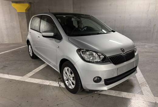 Skoda Citigo 1.0i EleganceAircoToit panoramiquGpsEU5