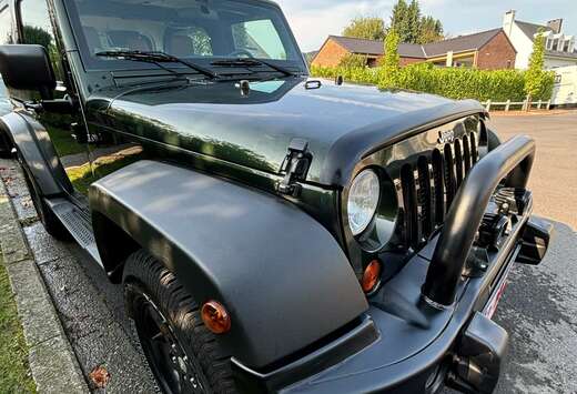 Jeep Hardtop plus soft top. Nouveux pneus. Peu de km