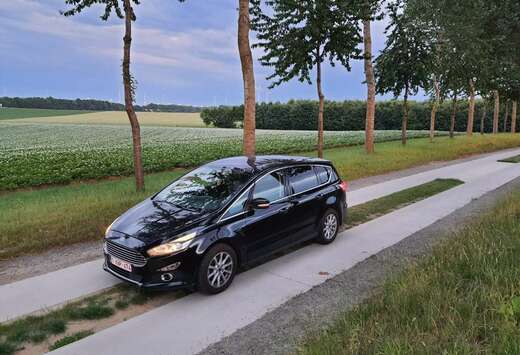 Ford S-Max 2.0 TDCi Titanium PowerShift
