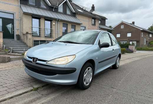 Peugeot Prêt à immatriculer Peugeot 206