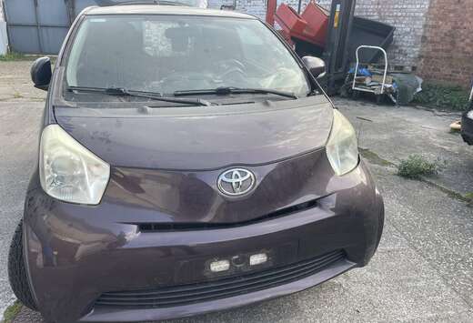 Toyota 1.0i VVT-i Sol