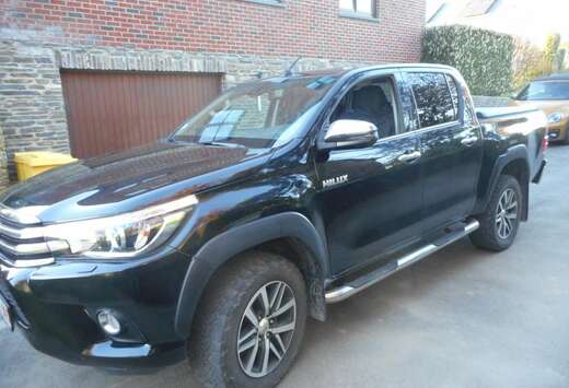 Toyota 2.4 D-4D 4WD Lounge