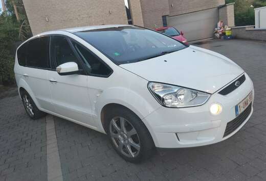 Ford 1.8 TDCi Titanium**1pro**142km**carnet**neuf**