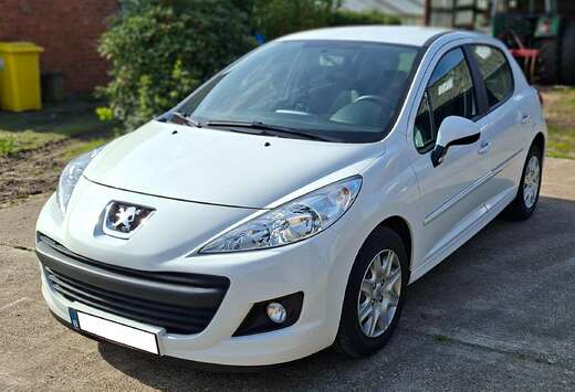 Peugeot 207  1.4i Access
