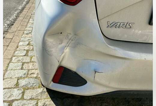 Toyota Yaris 1.5i Dual VVT-iE Y20 CVT