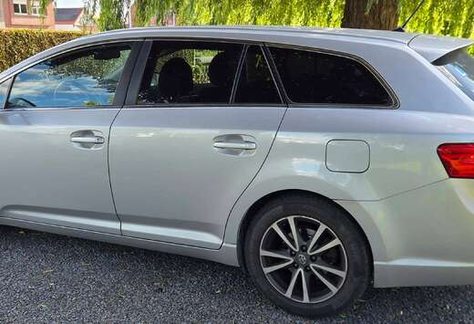 Toyota Avensis SW 2.0 D-4D Premium