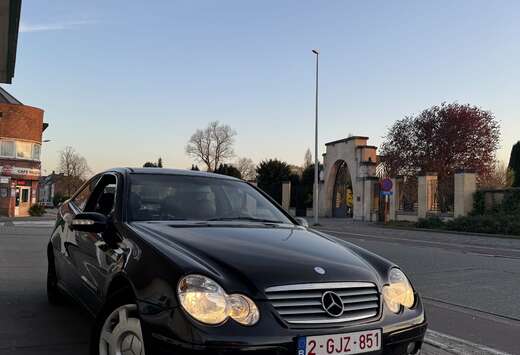 Mercedes-Benz SPORT PANORAMA DAK CLASSIC