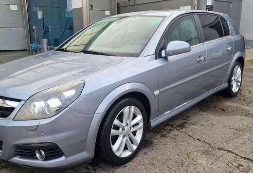 Opel Signum 1.9 CDTi