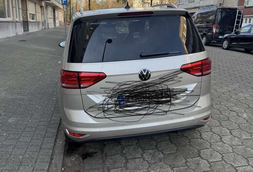 Volkswagen Touran 1.5 TSI Highline Business OPF DSG