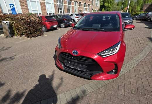 Toyota Hybrid 1.5 VVT-i GR SPORT