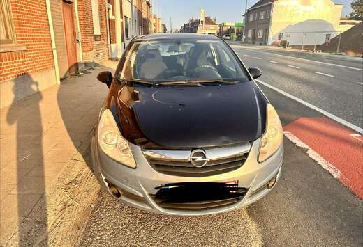 Opel 1.2i Black Edition