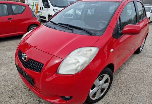 Toyota Yaris 1.3i VVT-i 16v Luna