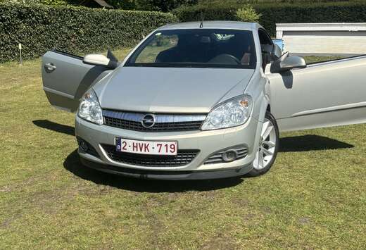 Opel 3p 2.2 dti 16v Sport