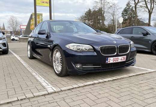 BMW 523i     Topstaan