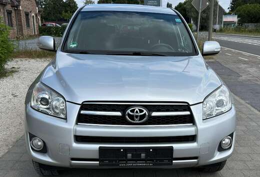 Toyota RAV4 2.0i VVT-i