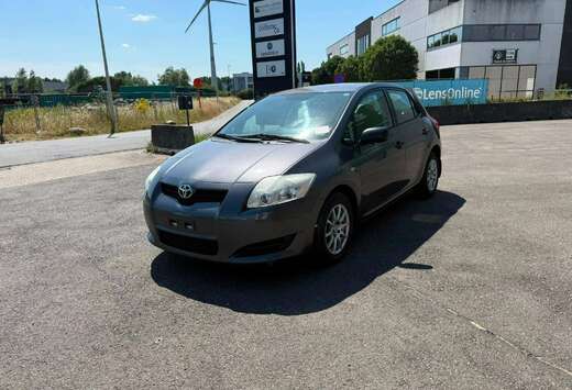 Toyota (Stock ID 32421)