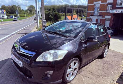 Toyota Auris HEV 1.8i HSD Sol / EXPORT /