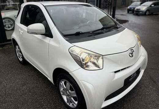 Toyota iQ 1.0i VVT-i Sol