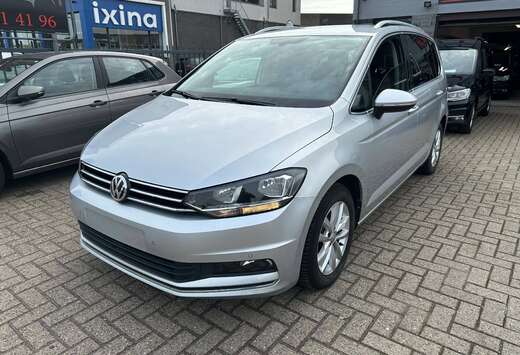 Volkswagen Touran 1.6 TDi SCR Highline DSG