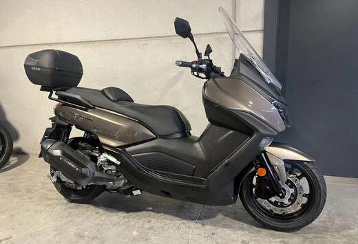 Maxsym 400 luxescooter splinternieuw
